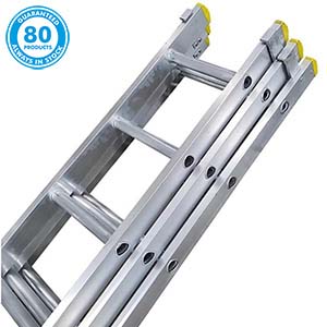 12 - 32 ft Extension (Triple) Ladder