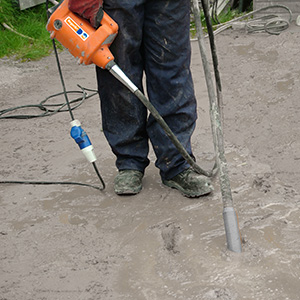 Electric Vibrating Poker Unit C/w Flex