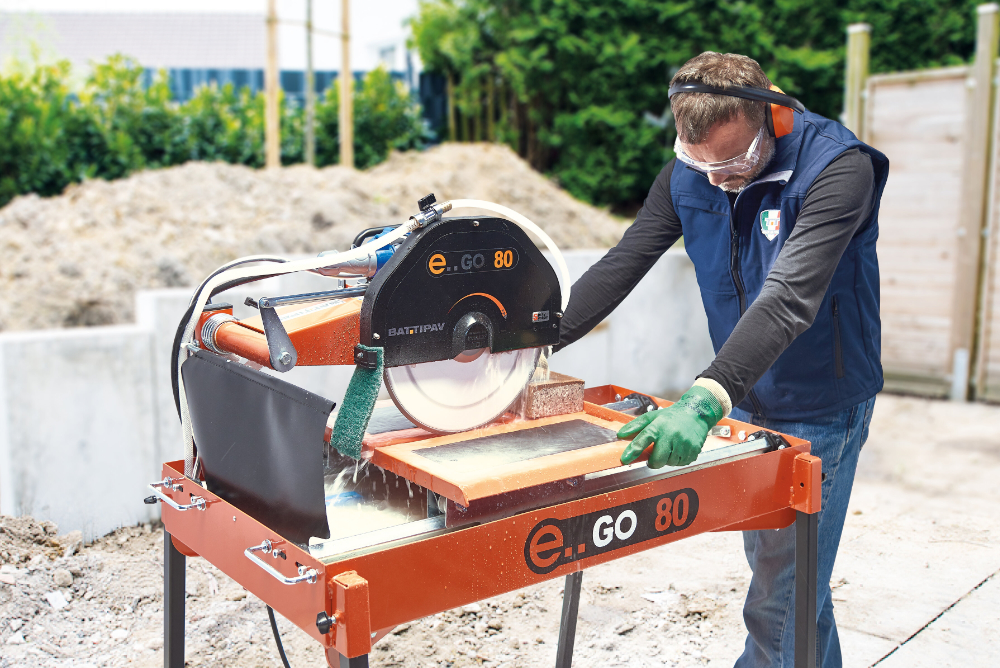 Interiors (002).jpg (766 KB)